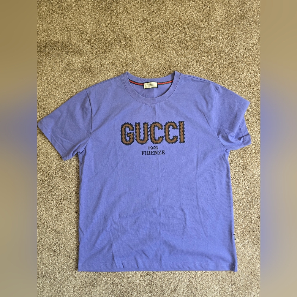 Gucci Lavender Tee with Signature Web Stripe